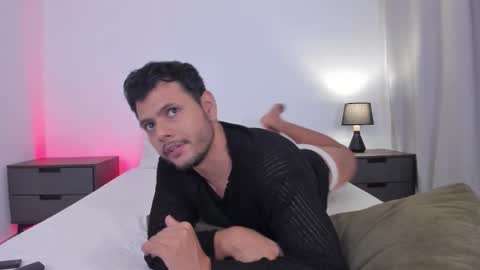 Snapshot of nate_ocean chatting on March 7, 2026, 3:03 am Nate Ocean online show from March 7, 2026, 3:03 am