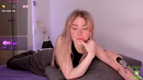 Snapshot of natehalll chatting on February 16, 2025, 4:53 am NATE online show from February 16, 2025, 4:53 am