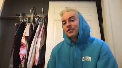 Snapshot of natetheexplorer chatting on November 5, 2025, 9:04 pm natetheexplorer online show from November 5, 2025, 9:04 pm