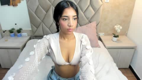 NATH QUIM online show from January 28, 2025, 11:17 pm