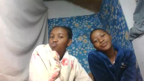 nathalia069 online show from May 21, 2026, 2:29 am