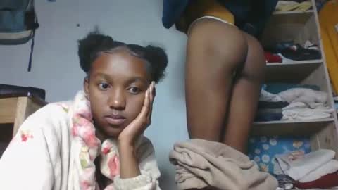 nathalia069 online show from May 30, 2026, 2:19 am