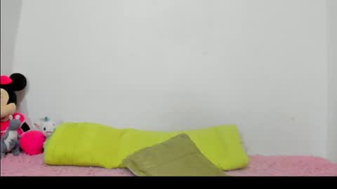 Snapshot of nathaliasmiith chatting on April 24, 2026, 4:04 am Nathalia online show from April 24, 2026, 4:04 am