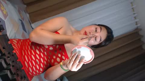 Queen Marga online show from October 21, 2025, 2:01 am