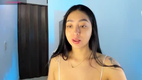 Snapshot of nathalie_rose chatting on December 16, 2025, 11:15 am Nathalie online show from December 16, 2025, 11:15 am