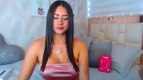 Nathalie Rose online show from March 5, 2026, 12:12 pm