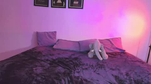 nathaly_evans1 online show from May 27, 2026, 6:10 am