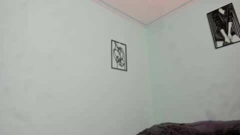 Nathaly online show from December 4, 2025, 7:33 pm