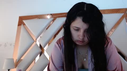 nathaly low online show from February 25, 2026, 12:59 pm