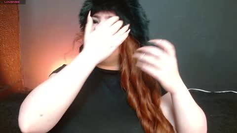 Snapshot of nathaly_rose1126 chatting on September 15, 2025, 1:22 pm online show from September 15, 2025, 1:22 pm