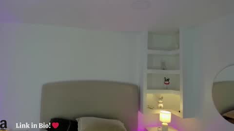 NATHALY  online show from December 21, 2025, 10:44 am