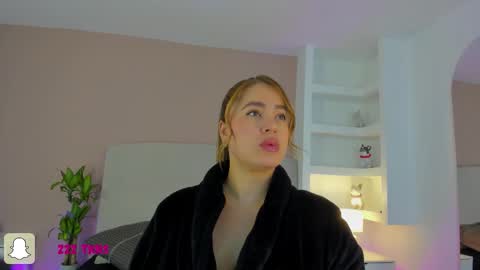 NATHALY  online show from March 28, 2026, 10:48 am