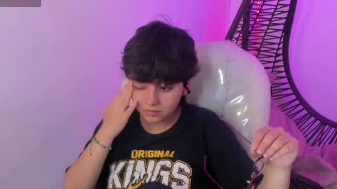 nathalyy_ds online show from May 16, 2026, 4:17 pm