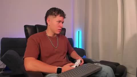 Snapshot of nathan_blake_ chatting on September 27, 2025, 7:08 pm Nathan online show from September 27, 2025, 7:08 pm