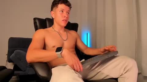 Snapshot of nathan_blake_ chatting on October 1, 2025, 10:38 pm Nathan online show from October 1, 2025, 10:38 pm