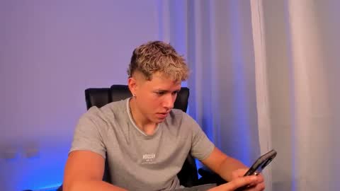 Snapshot of nathan_blake_ chatting on October 14, 2025, 9:04 pm Nathan online show from October 14, 2025, 9:04 pm