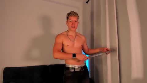 Snapshot of nathan_blake_ chatting on October 16, 2025, 8:54 pm Nathan online show from October 16, 2025, 8:54 pm