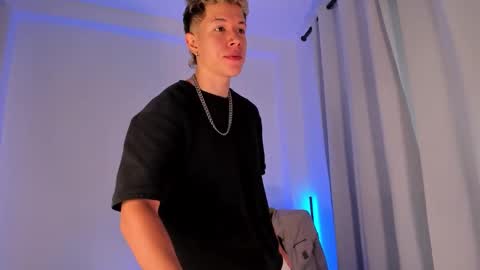 Snapshot of nathan_blake_ chatting on November 14, 2025, 7:45 pm Nathan online show from November 14, 2025, 7:45 pm