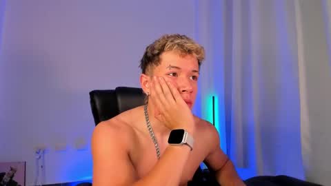 Snapshot of nathan_blake_ chatting on November 22, 2025, 8:08 pm Nathan online show from November 22, 2025, 8:08 pm