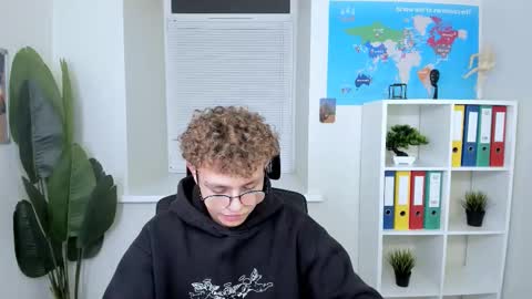 Nathan online show from November 15, 2025, 2:57 pm