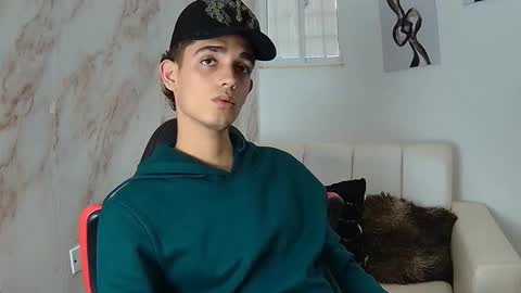 nathan_shimmer online show from March 18, 2026, 8:34 pm