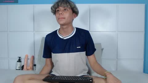 Snapshot of nathanbell1 chatting on September 16, 2025, 5:19 am nathanbell1 online show from September 16, 2025, 5:19 am