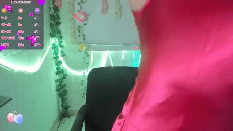 Snapshot of nathasha_jhonsom_ chatting on January 18, 2026, 7:01 am Naty online show from January 18, 2026, 7:01 am