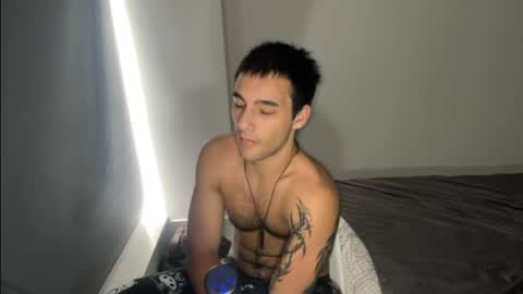 Snapshot of native_boy2 chatting on March 31, 2026, 11:38 pm native_boy2 online show from March 31, 2026, 11:38 pm