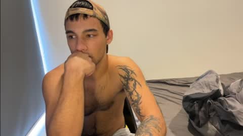 Snapshot of native_boy2 chatting on April 7, 2026, 11:48 pm native_boy2 online show from April 7, 2026, 11:48 pm