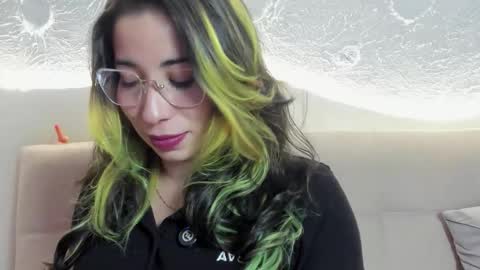 Snapshot of natsuki_09 chatting on October 23, 2025, 2:33 am Nat online show from October 23, 2025, 2:33 am