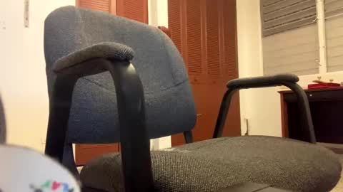 Snapshot of natsurept chatting on December 17, 2024, 2:01 am Jose online show from December 17, 2024, 2:01 am
