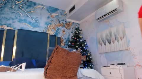 Snapshot of natty_roberts_ chatting on December 14, 2025, 9:19 pm Natty online show from December 14, 2025, 9:19 pm