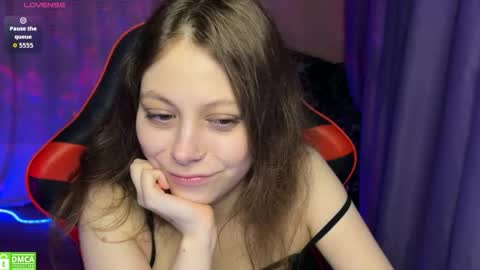 natural_babe666 online show from June 6, 2026, 9:52 pm