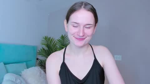 Snapshot of natural_meri_ chatting on December 5, 2025, 6:55 am Meri online show from December 5, 2025, 6:55 am