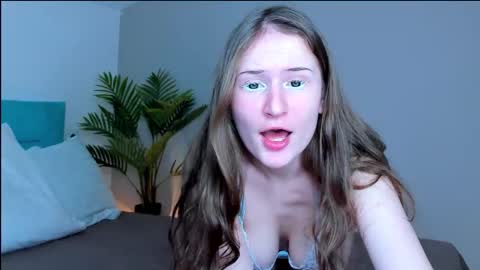 Snapshot of natural_meri_ chatting on December 20, 2025, 6:53 am Meri online show from December 20, 2025, 6:53 am