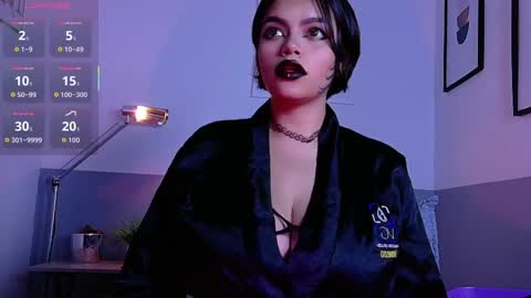 Gwen  online show from October 30, 2025, 7:36 pm