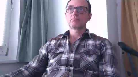 naturista25 online show from October 15, 2025, 2:17 pm