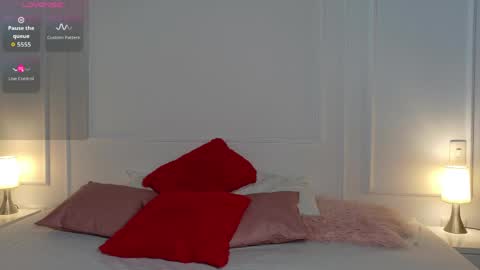 naty_model25 online show from March 30, 2026, 3:02 pm