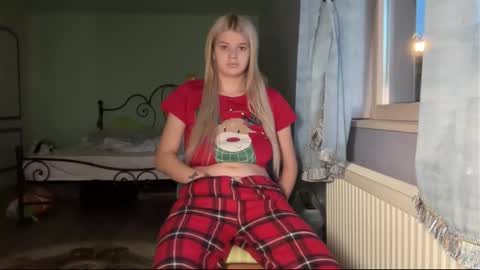 Andreea online show from November 26, 2025, 5:08 am