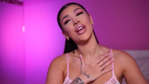 Snapshot of natydesiree chatting on February 25, 2025, 5:08 am Naty online show from February 25, 2025, 5:08 am