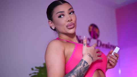 Snapshot of natydesiree chatting on March 6, 2025, 11:36 am Naty online show from March 6, 2025, 11:36 am