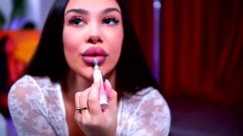 Snapshot of natydesiree chatting on November 19, 2025, 10:04 am Naty online show from November 19, 2025, 10:04 am