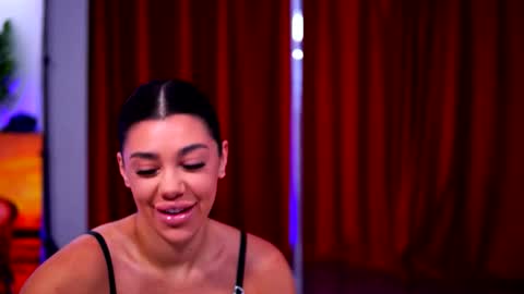 Snapshot of natydesiree chatting on December 5, 2025, 4:43 am Naty online show from December 5, 2025, 4:43 am