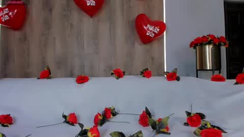 Snapshot of natyferrer chatting on February 14, 2025, 10:49 am Naty Ferrer online show from February 14, 2025, 10:49 am