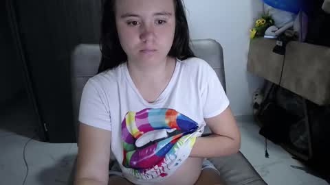 Snapshot of natyscoth chatting on November 21, 2025, 11:20 am online show from November 21, 2025, 11:20 am