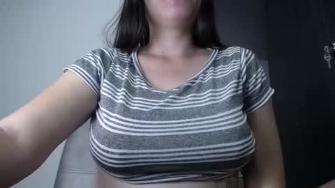 Snapshot of natyscoth chatting on January 13, 2026, 5:24 am online show from January 13, 2026, 5:24 am