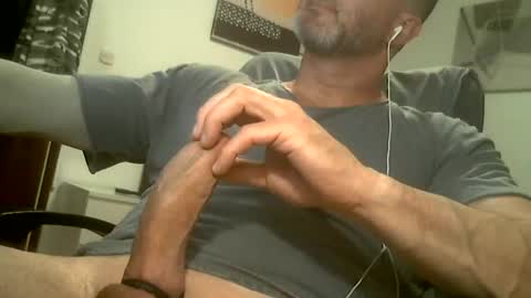 Snapshot of naughty433 chatting on July 26, 2026, 9:32 pm naughty433 online show from July 26, 2026, 9:32 pm