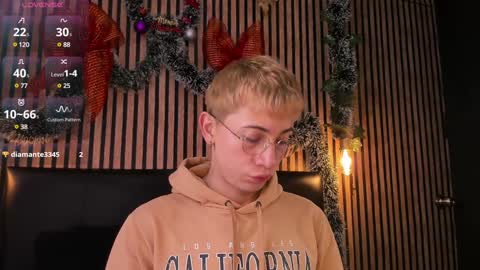 Christopher  Chris online show from December 12, 2024, 12:33 pm