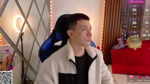 Christopher  Chris online show from September 10, 2025, 1:11 pm