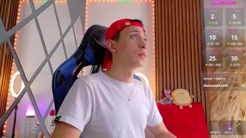 Christopher  Chris online show from September 19, 2025, 1:34 pm